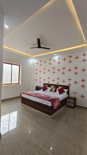 Shree Radhe Krishna Homestay - 0