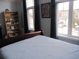 Large Airy Room - 1