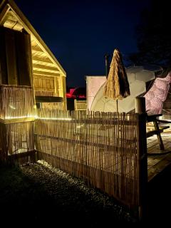Deerstone Glamping-Weets Hill dome with Hot tub - Earby - 5