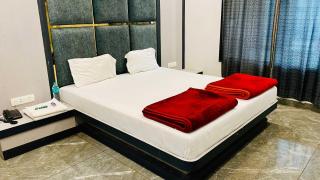 Hotel JK Palace - Godarpura - 9