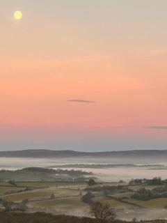 Tranquil Cabin Retreat near Chepstow - Chepstow - 2