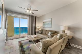 The Perch-Beachfront, gorgeous views, 17th floor! - 4