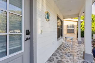 3BR 3BA Heated Pool Downtown - 5