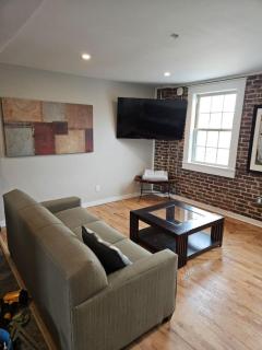 Modern 2BR in Great Location (202) - Maryville - 0