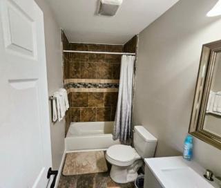Modern 2BR in Great Location (202) - Maryville - 2