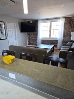 New Modern 2 BR in Excellent Location (201) - Maryville - 8