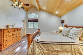 Cozy Pine Mountain Club Cabin with Large Deck - Pine Mountain Club - 1