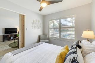 Pool Access and Mtn Views Palm Springs Retreat! - Palm Springs - 4