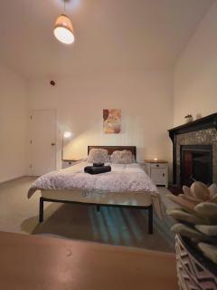 CityZenDen - Luxurious 2BR Apartment Sleeps 6 Sheffield City Centre - - 2
