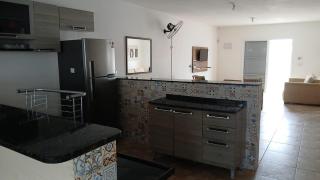 Casa espaçosa, com piscina e churrasqueira - Peruíbe - 2