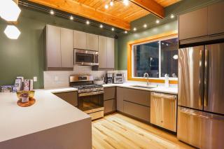 Whistler Peak Lodge - Glacier - 4