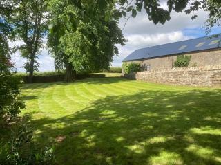 Marshill Farmhouse - - 6
