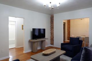 Bricklight District Modern Cottage - Albuquerque - 9