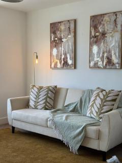 Private Spacious One-Bedroom Flat - Located Between the City Centre and the New Forest - Totton and Eling - 7
