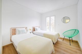 Beachside Modern Flat with AC, By TimeCooler - Setúbal - 7