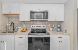 Modern 1BR With Ocean Views! Cozy & Quiet! OV902 - 7