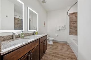 Properties By Preston I 2bd2bth Beauty I Parking - 5