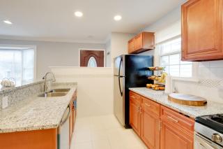 DC Area Home about 1 Mi to Metro WFH Friendly! - Silver Spring - 4