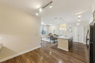 Cullen 3211 I New Construction 2bd Apt I Gated - Houston - 3