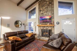 The Tee House - Beech Mountain - 5