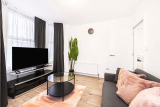 Amazing 4 Sleeper Great Location - 8