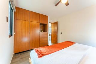Ocean Breeze Condo 1 block F beach - 7