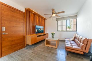 Ocean Breeze Condo 1 block F beach - 5