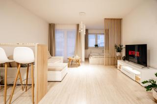Apartmán Belveder s terasou a parkovacím miestom - Banská Bystrica - 6