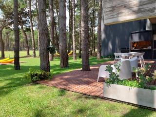 Casa Nueva con Pileta, 4 Dormitorios, 4 Suites, Vista al Golf de Pinamar - Pinamar - 6