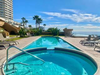 Rosarito Beach and pool access apartment 2bd 2b - 1