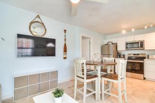Apartment with Easy Access to Indian Rocks Beach! - Clearwater Beach - 5