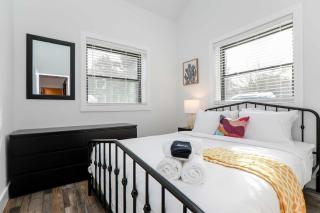 Sojourn Steps to the Beach Sleeps 4 - 3