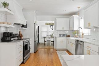 Fraulein Haus walk to Main St sleeps 5 - Fredericksburg - 9