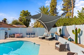 Private Heated Pool Putt Putt Ping Pong Foosball - Phoenix - 9