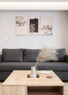 Bright space with street view, near Acropolis - 2