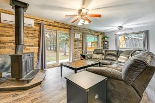 Canal-Front Cabin Dock and Fire Pit in New Lisbon - New Lisbon - 2