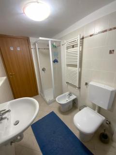 Appartamento con 2 camere da letto in villa con giardino e parcheggio - Diano Marina - 8