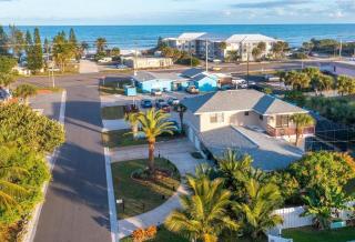 SAND CASTLE-Fun For Big Groups-Walk to Beach, Heated Pool, Lanai - Satellite Beach - 9