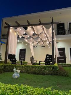 Hotel Margarita - 2
