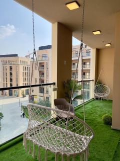 Sleeps 5, Luxe Apartment in Al Mamsha, Sharjah - Sharjah - 0