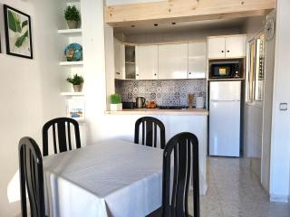 Sunny House Torrevieja with communal pool and garden - Torrevieja - 5