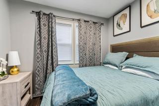 New year fun-Near Lake Navy Hot Tub King Bed - Gages Lake - 3