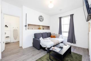Classy 2 BR Near Old Street Station - Londra - 0