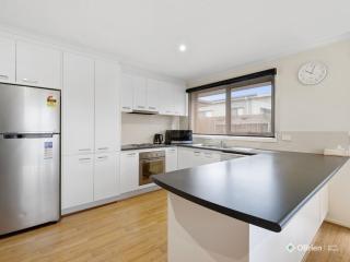 3 of 45 Jenner Avenue - Cowes - 6