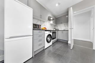 Sunny & Stylish 1-Bed Flat in a Prime London Spot! - Barnet - 6