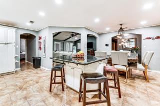 3 Mi to Downtown McAllen Quiet Home with Pool - McAllen - 1