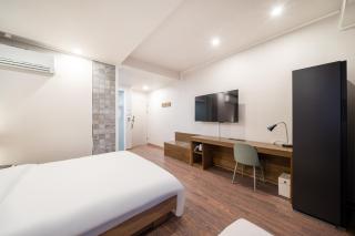 The 7 Business Hotel - Gumi - 9