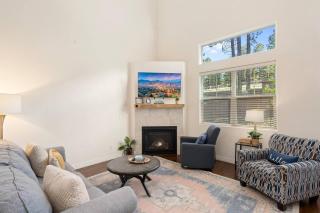 Downtown Flagstaff Retreat, Game Room and Sleeps 8 - Flagstaff - 6