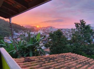 Linda casa temporada acomoda até 10 pessoas - Caraguatatuba - 9