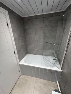 Modern Cozy One Bedroom Apartment - Manchester - 4